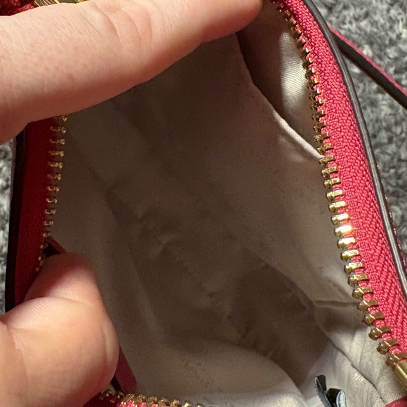 Kayla Small Swingpack Crossbody Bag NWOT - Picture 7 of 8